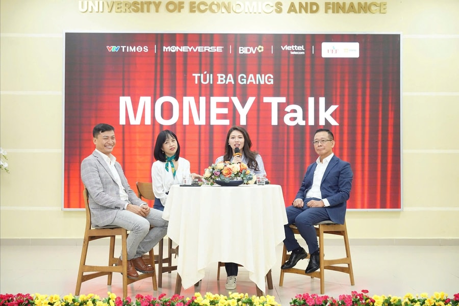BIDV fueling Money Day at the University of Economics and Finance, Ho Chi Minh City