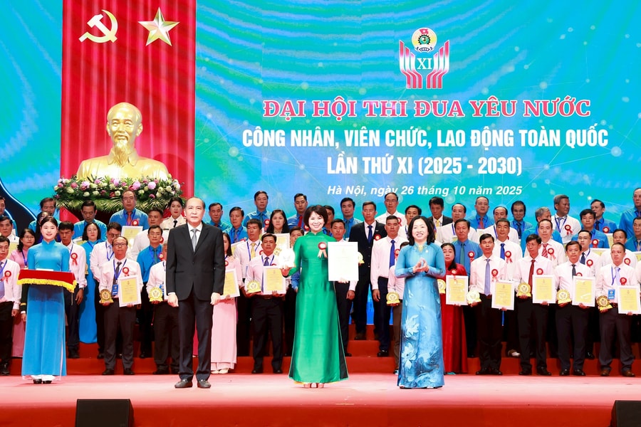 Cán bộ BIDV được vinh danh “Điển hình tiên tiến xuất sắc tiêu biểu”