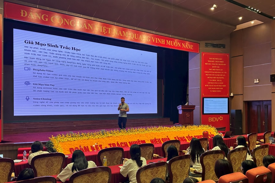 Nâng cao năng lực phòng chống gian lận thẻ tại BIDV