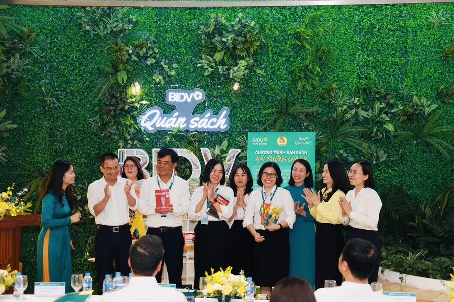 19/12 Book Street, an ideal destination for reading culture activities BIDV