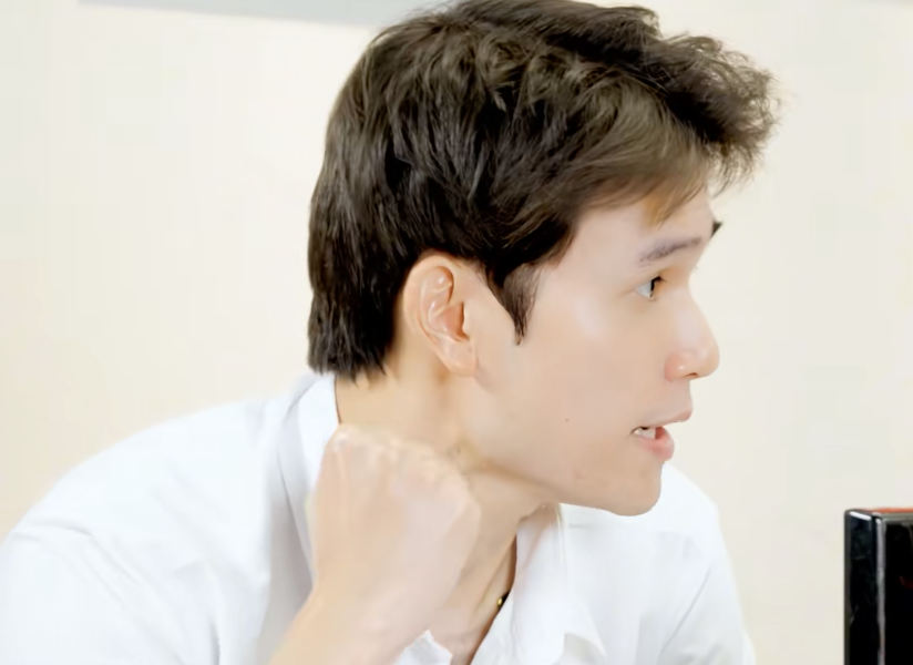 Let's head to Thailand to cheer on the Vietnamese national team!