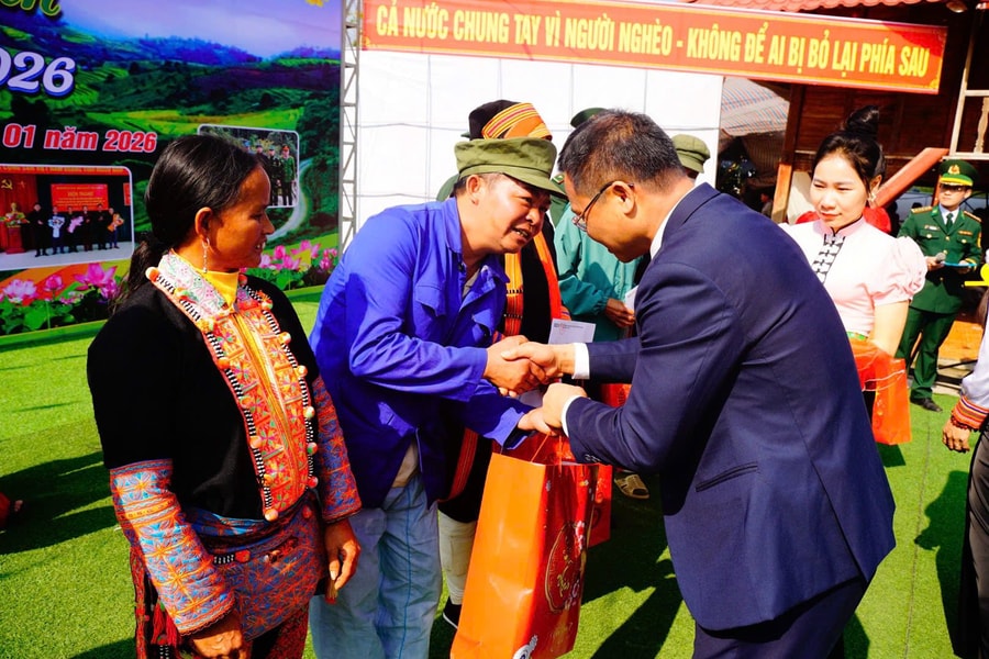 BIDV Lai Chau: "Border Guard Spring" brings warmth to border villages