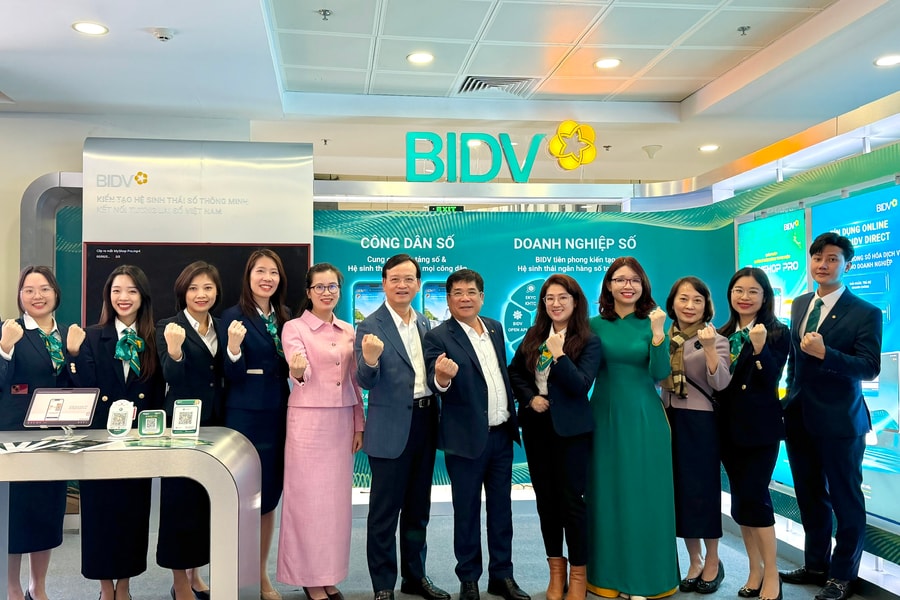 BIDV THAM GIA CHƯƠNG TRÌNH CHỢ CHUYỂN ĐỔI SỐ