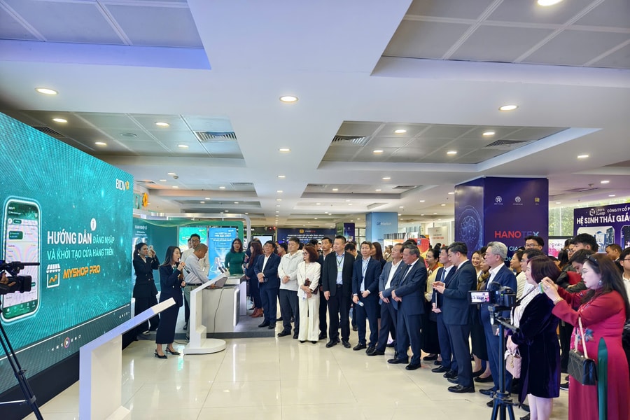 BIDV participates in the digital transformation market program and technology exchange platform