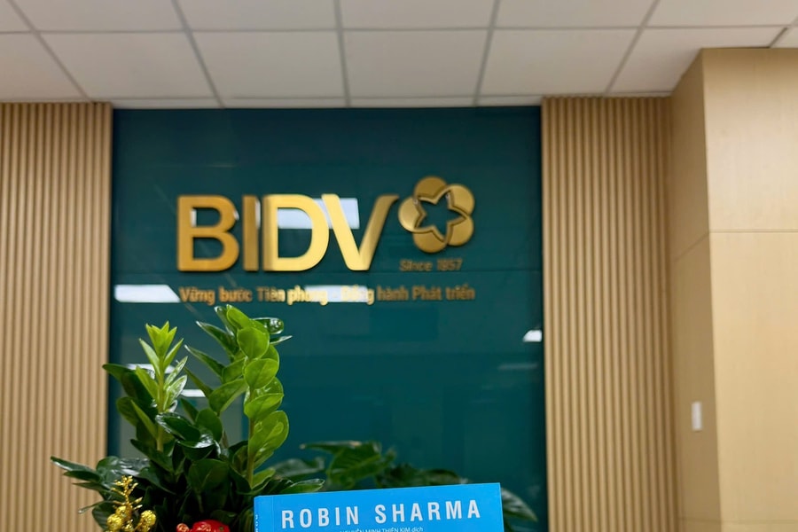 BIDV 푸미: 독서 문화 확산, ‘자기 주도적 리더십’의 가치 고취