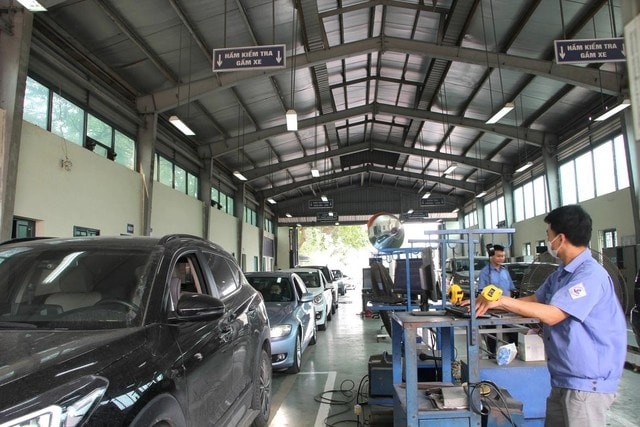 Rút ngắn thời gian cấp giấy chứng nhận kiểm định phương tiện từ 1/6
