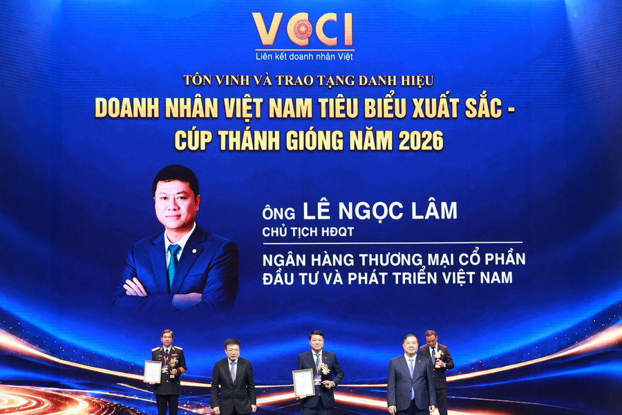 Chủ tịch HĐQT BIDV được vinh danh Doanh nhân tiêu biểu xuất sắc 2026
